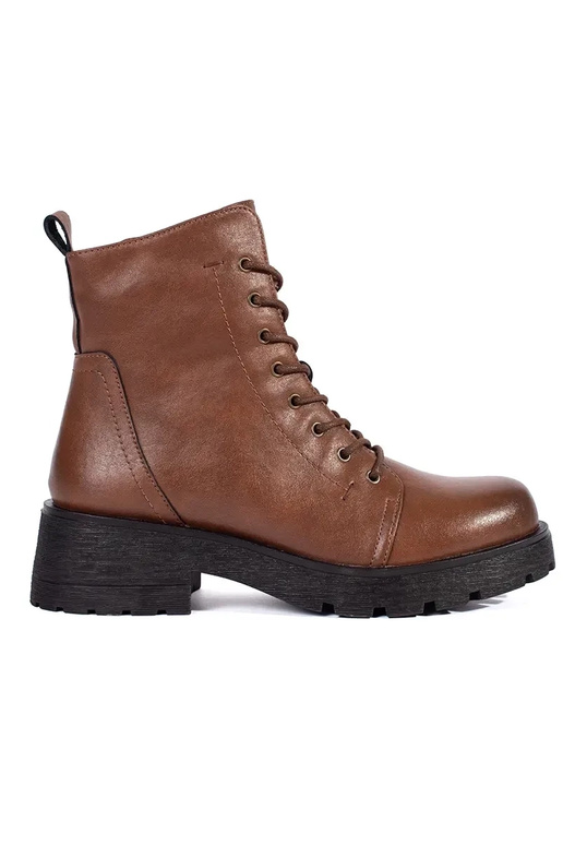 Braune Schuhe mit dicker Sohle von...