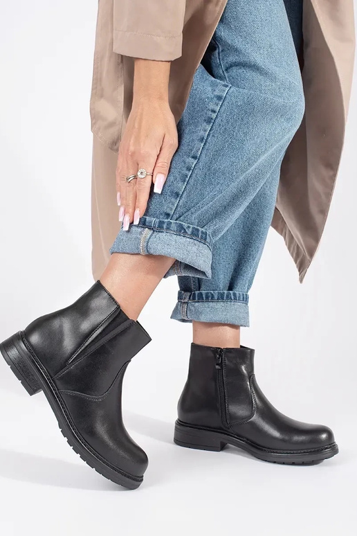 Schwarz Leder Chelsea flache Sohle...