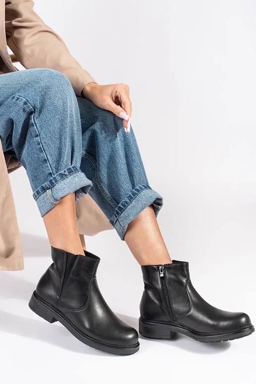 Schwarz Leder Chelsea flache Sohle...