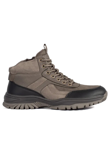 Braune Winter-Trekking-Stiefel