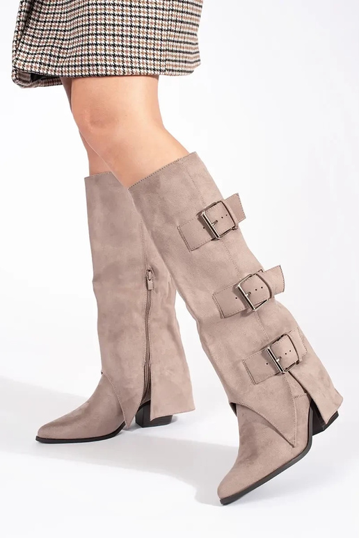 Beige aus INildleder Stiefel an der...