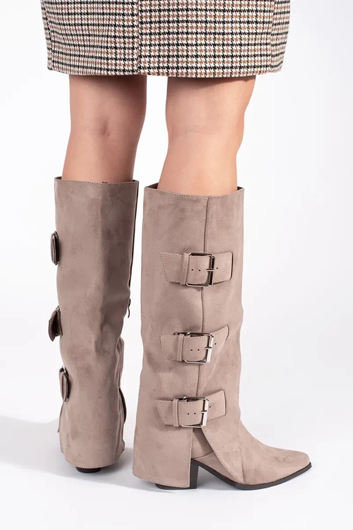 Beige aus INildleder Stiefel an der...
