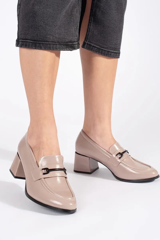 Beige Halbschuhe Mokassins für Damen...
