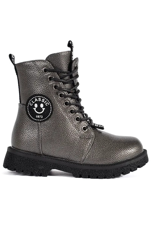 Kindisch isolieren geschnürt Schuhe...