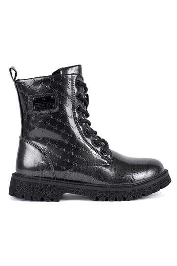 schZuarze Farbe lackiert...