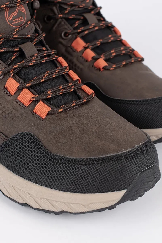 braune Farbe Männer gefesselt...