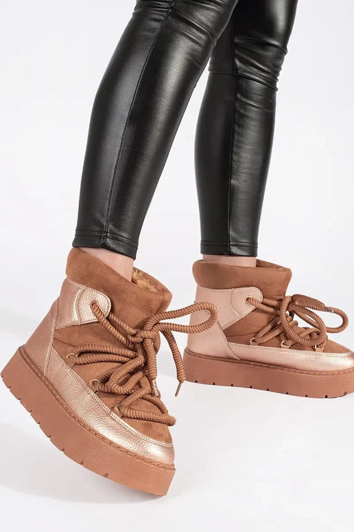 braune Farbe geschnürt Schneestiefel...