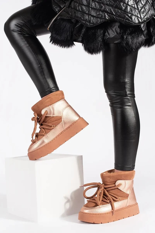 braune Farbe geschnürt Schneestiefel...