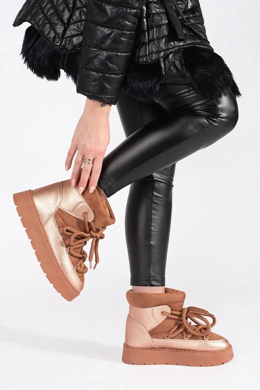 braune Farbe geschnürt Schneestiefel...