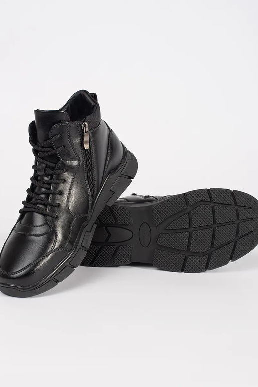 Hohe warme Herren Schuhe aus Kunstleder