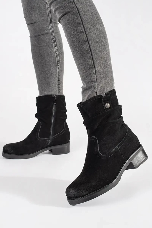 Schwarze Stiefeletten mit gerafftem...