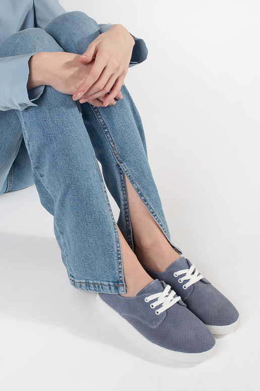 Blaue Schuhe aus Naturleder mit... Blaue Schuhe aus Naturleder mit...