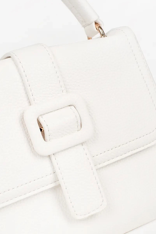 Weiße kleine Tasche mit goldenen...