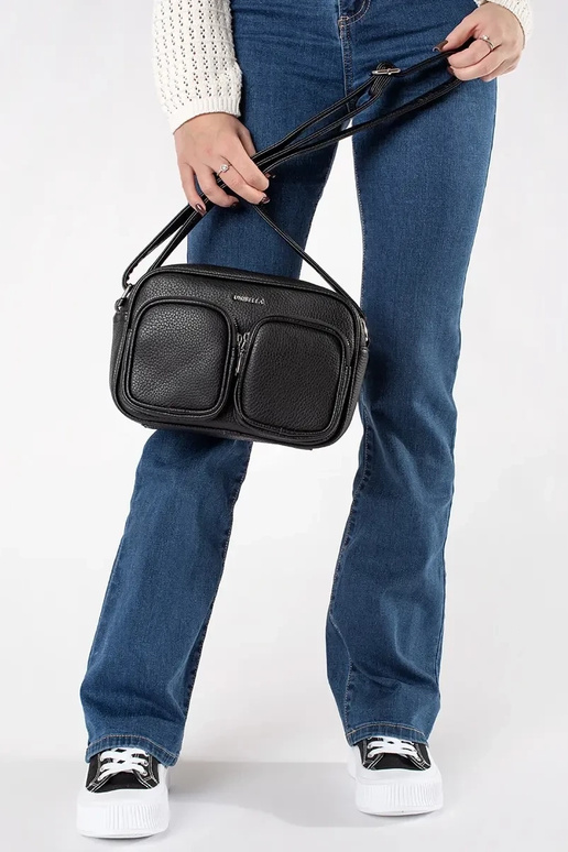 Schwarze kleine Tasche mit Taschen