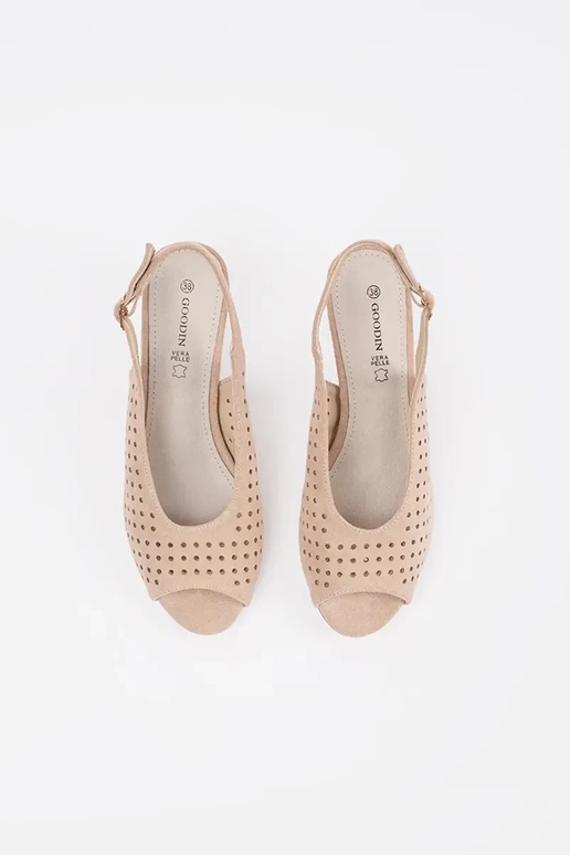 Sandalen in Sandfarbe mit niedrigem...