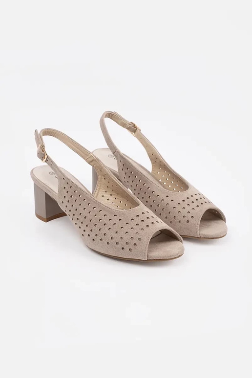 Sandalen mit Absatz in Silber von...