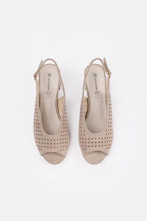 Sandalen mit Absatz in Silber von...