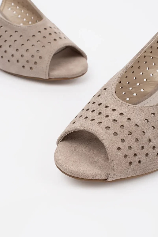 Sandalen mit Absatz in Silber von...