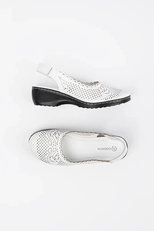 Frauen Sandalen in Sandfarbe mit...