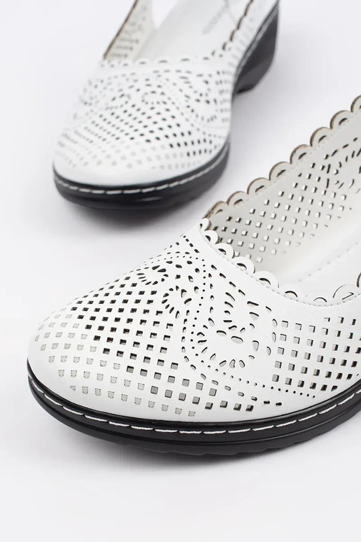 Frauen Sandalen in Sandfarbe mit...