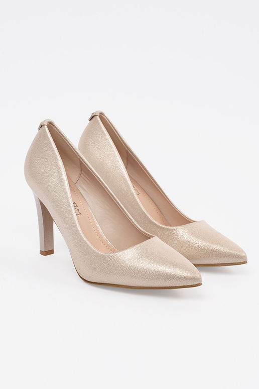 Sandfarbene glänzende Pumps mit Absatz Sandfarbene glänzende Pumps mit Absatz