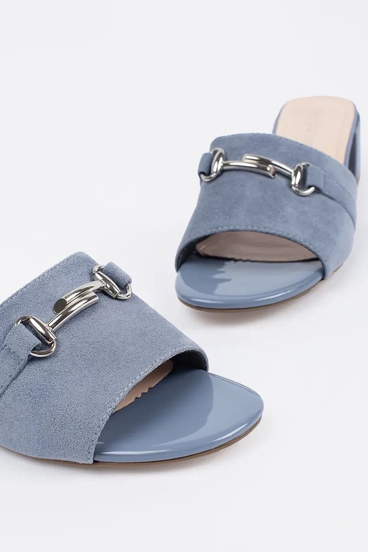 Blaue Schlapfen mit Absatz von Sergio... Blaue Schlapfen mit Absatz von Sergio...