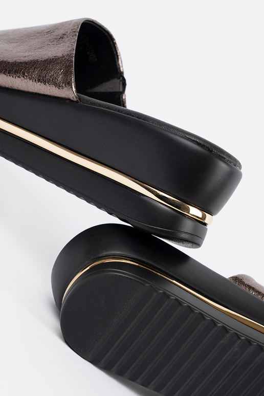 Damen Hausschuhe im metallischen... Damen Hausschuhe im metallischen...