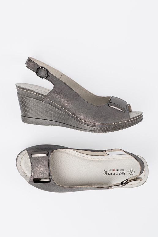 Graue Damen Sandalen auf Keil Graue Damen Sandalen auf Keil