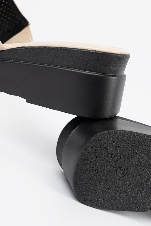 Damen Pantoletten mit Plattform in...