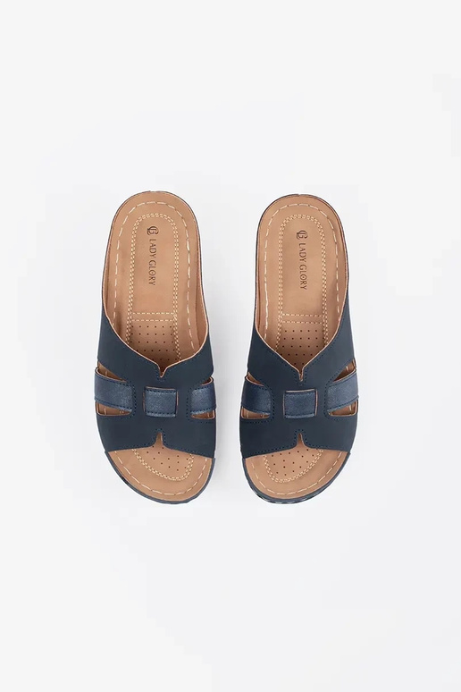 Bequeme Schlapfen mit niedrigem Keil...