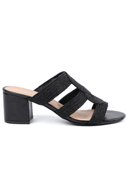 Schwarze geflochtene Sandalen auf...
