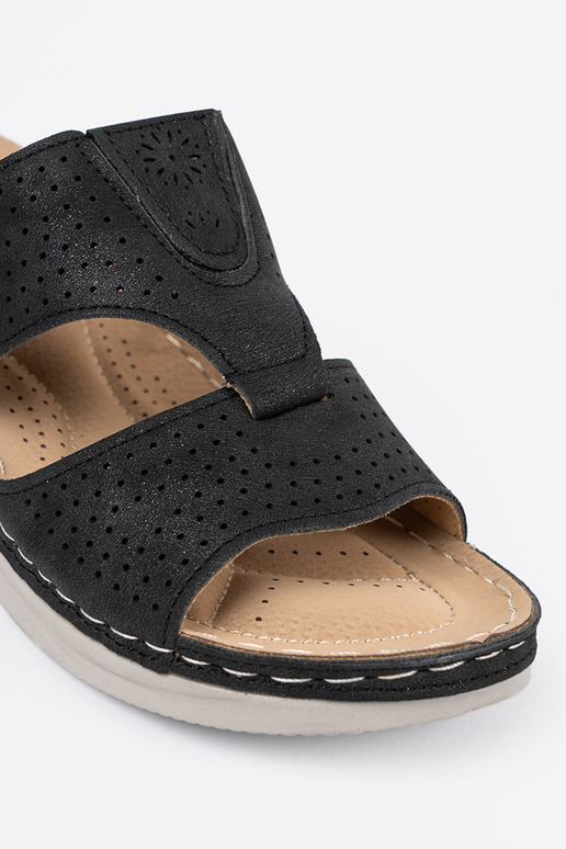 Bequeme Pantoletten mit Ausstattungen... Bequeme Pantoletten mit Ausstattungen...