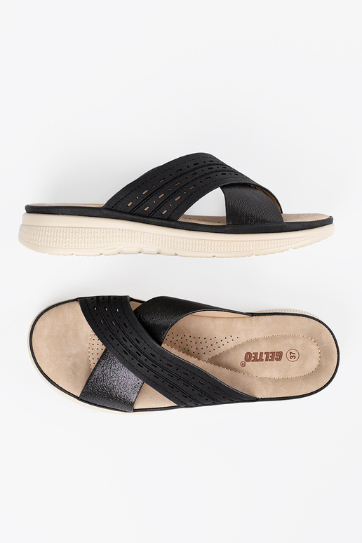 Pantoletten mit Plateau in Schwarz