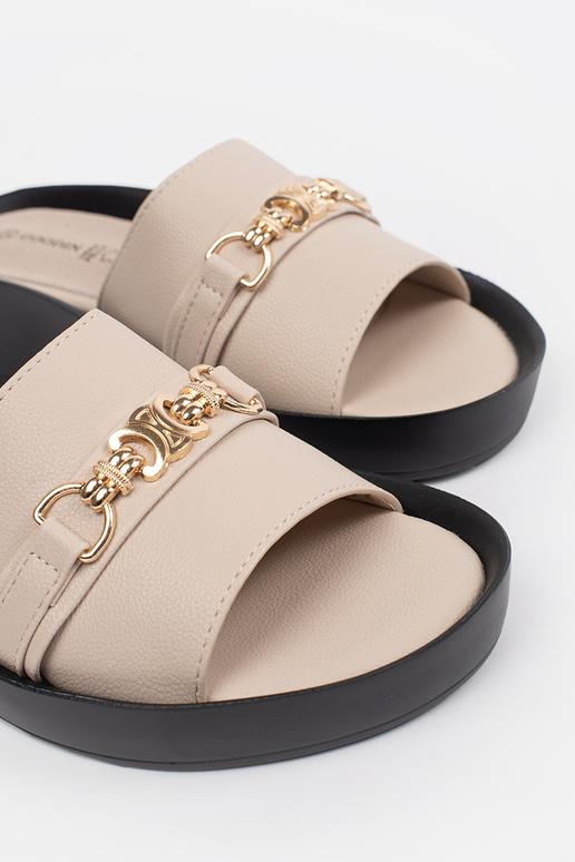 sandfarbene Slipper für Damen mit Kette