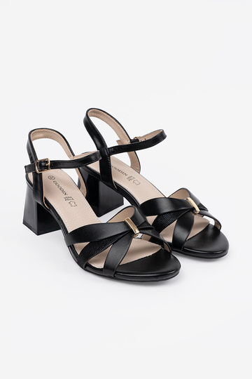 Schwarze Sandalen mit Absatz 2