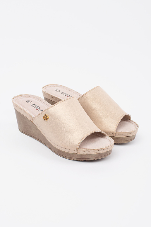 Goldfarbene Wedges für Damen Goldfarbene Wedges für Damen