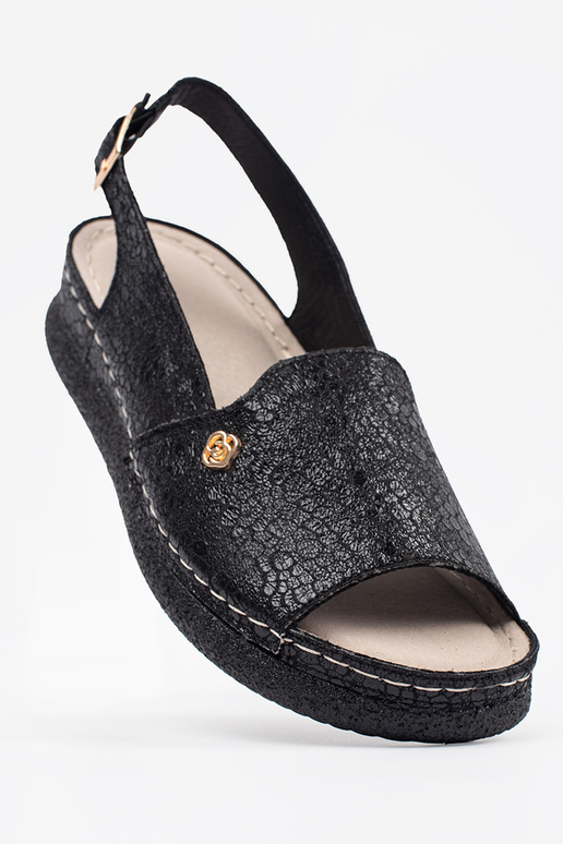 Sandfarbene durchbrochene Mokassins Sandfarbene durchbrochene Mokassins