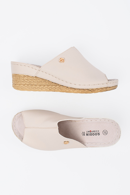 sandfarbene Wedgeslipper für Frauen sandfarbene Wedgeslipper für Frauen