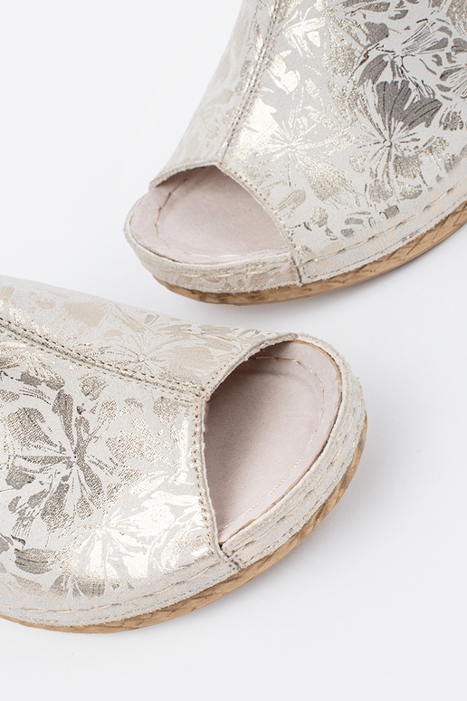 elfenbeinfarbene Wedgeslipper für Frauen elfenbeinfarbene Wedgeslipper für Frauen