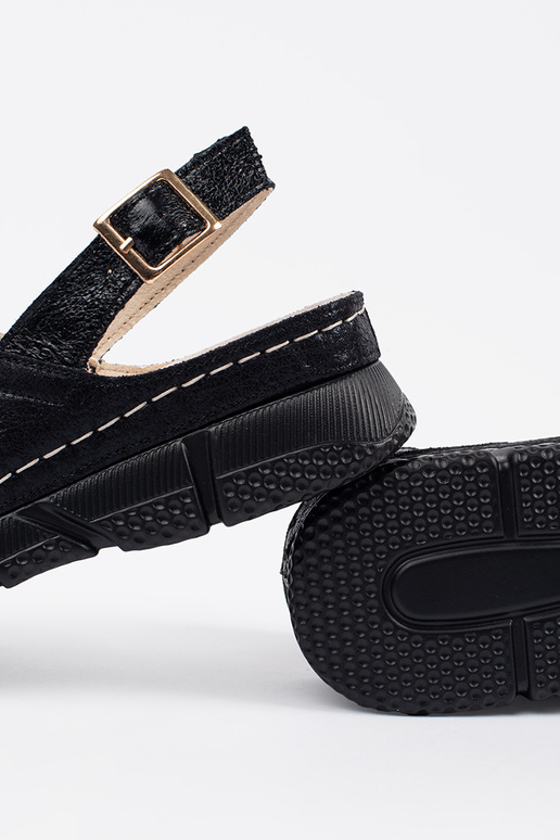 Schwarze flache Sandalen