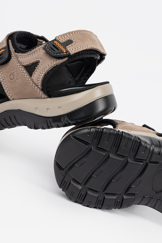 Sportliche Sandalen in Braun Sportliche Sandalen in Braun