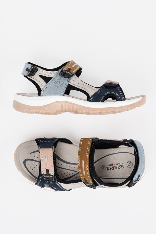 Sportliche Sandalen in verschiedenen... Sportliche Sandalen in verschiedenen...