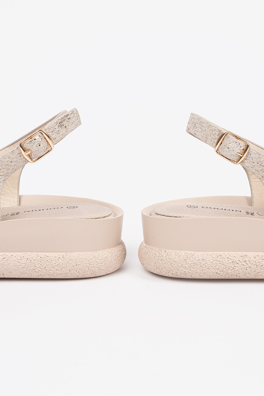 Bequeme Sandalen für Damen in Sandfarbe Bequeme Sandalen für Damen in Sandfarbe