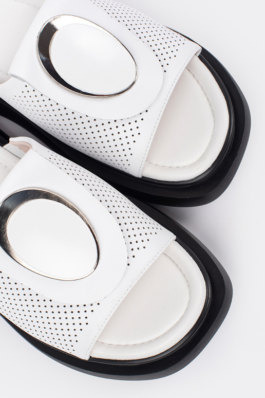 Bequeme Pantoletten in Weiß-Schwarz... Bequeme Pantoletten in Weiß-Schwarz...