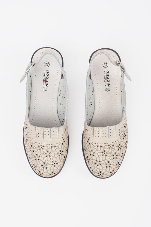 Beige Sandalen mit niedrigem Absatz