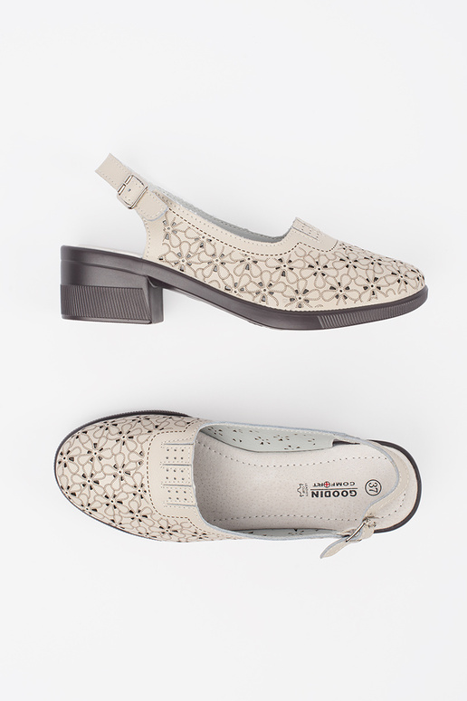 Beige Sandalen mit niedrigem Absatz