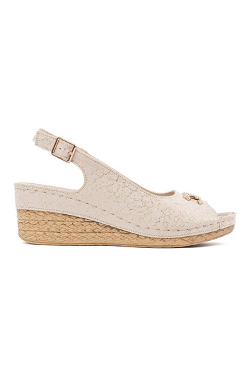 Beige Keilsandalen mit...