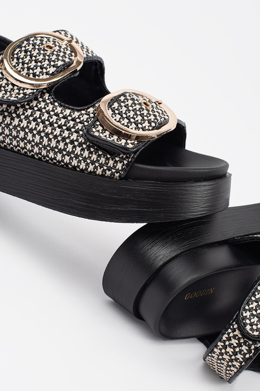 Schwarz-weiße Plateau-Sandalen Schwarz-weiße Plateau-Sandalen