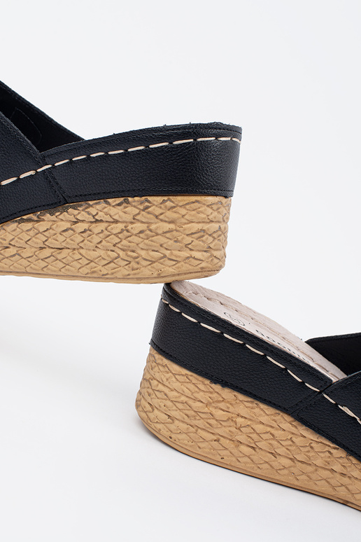 schwarze Wedgeslipper für Frauen schwarze Wedgeslipper für Frauen