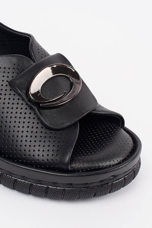 Elegante schwarze Leder-Sandalen Elegante schwarze Leder-Sandalen